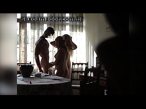 ❤️ Cov phooj ywg sib deev caw ib tug txiv neej loj thiab ib tug threesome nrog nws ❤ Fucking video ntawm hmn.sexonfire.ru% ﹏