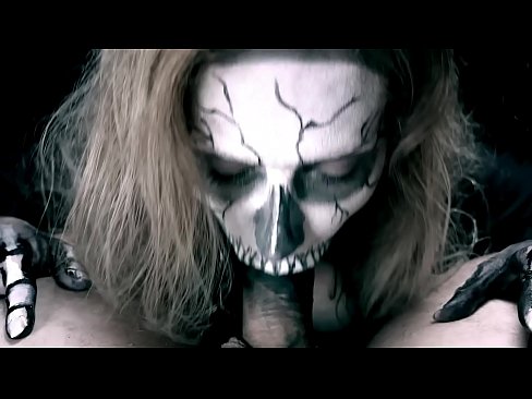 ❤️ Dab ntxwg nyoog nqus qaib nrog nws lub qhov ncauj dub thiab nqos cum. ❤ Fucking video ntawm hmn.sexonfire.ru% ﹏